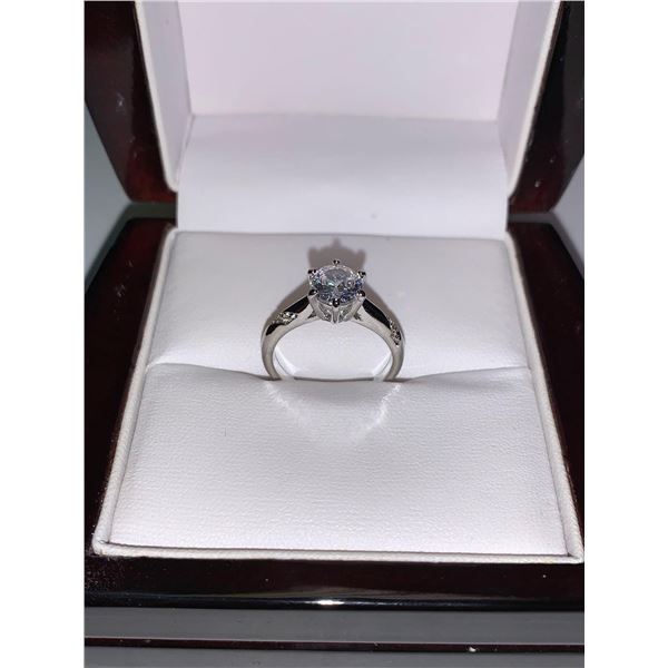 Ladies ,985 Silver 1.0 carat Princess Cut Solitaire Ring