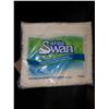 Image 2 : White Swan table napkins 18 × 100 count