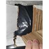 Image 2 : MDF space 35" by 50" strong block garbage bags 125 count
