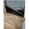Image 3 : MDF space 35" by 50" strong block garbage bags 125 count