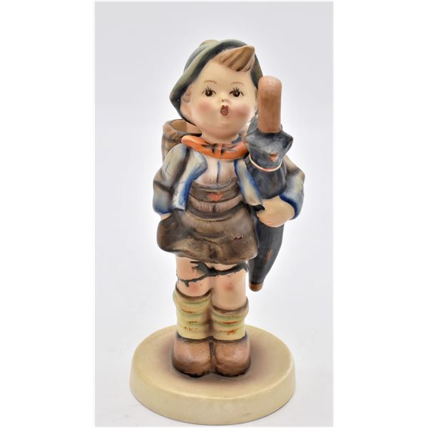 1948 W. Goebel ''Home from Market'' Figurine