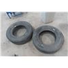 Image 1 : 2 Michelin LT 225/75R 16 Tires