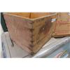 Image 3 : 2 Wood Crates - 1 is 7UP, 1 is Butter 