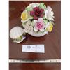 Image 1 : Porceline Flower Basket & Porceline Seashell Flowers
