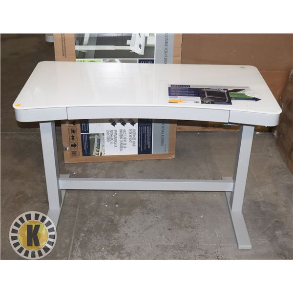 TRESANTI ADJUSTABLE HEIGHT DESK