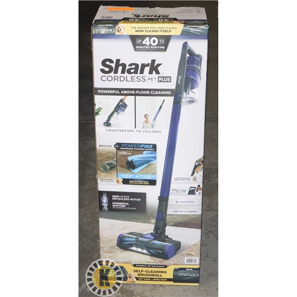 SHARK CORDLESS VACUUM