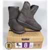 Image 1 : KIRKLAND GREY SHEARLING SCALLOPED EDGE BOOT (8)