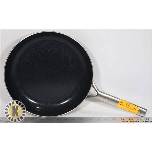 SINGLE BLUE DIAMOND PAN