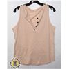 WOMENS TAN SLEEVELESS WAFFLE HENLEY TEE SIZE L