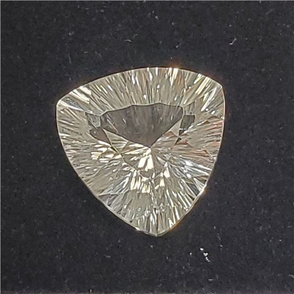 WHITE TOPAZ(11.3CT) TRILLON LASER CUT