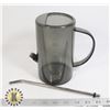 REMOVABLE STRAW POURING MEASURING CUP