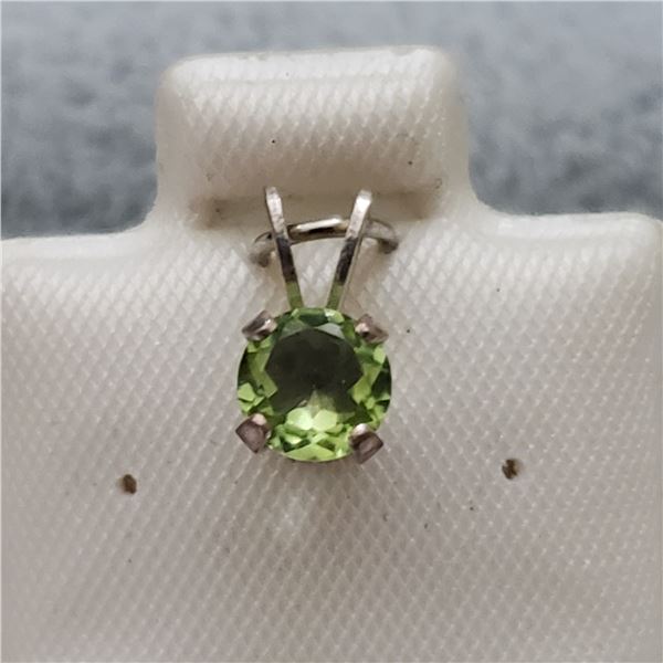 SILVER PERIDOT PENDANT