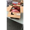 Image 1 : BOX OF TOOLS AND AIR HOSES