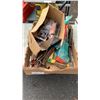 Image 1 : BOX OF HAND TOOLS AND VICE FIBRE GRIPS