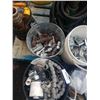 Image 3 : 3 PAILS OF HARDWARE, METAL AND PLASTIC FITTINGS