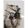 Image 2 : BOX OF ELECTRICAL BREAKERS