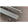 Image 3 : 3 BUNDLES OF THREADED ROD