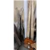Image 2 : BUNDLE OF CURTAIN RAILS, DECORATIVE METAL RODS AND WOOD RAILING