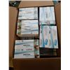 Image 2 : 2 CASES OF NEW DISPOSABLE FACE MASKS