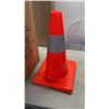 Image 2 : 6 NEW 17" REFLECTIVE TAPE PILONS RETAIL $250V