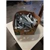 Image 1 : BOX OF JOIST HANGERS AND HURRICANE TIES
