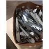 Image 2 : BOX OF JOIST HANGERS AND HURRICANE TIES
