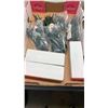 Image 2 : 2 TRAYS OF LUBRICANTS AND LIGHTS