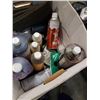 Image 2 : BOX OF STAIN AND FINISH FLUIDS AND ABRASIVE PADS
