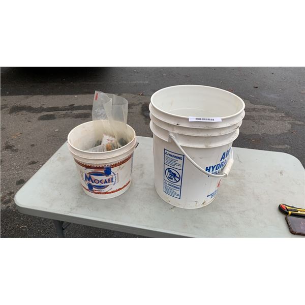 2 PAILS OF BALL BEARINGS AND OIL SEALS