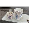 Image 1 : 2 PAILS OF BALL BEARINGS AND OIL SEALS