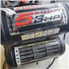 Image 3 : POWERBUILT 5 GALLON 3HP DUAL TANK AIR COMPRESSOR WORKING