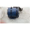 Image 3 : ELECTRIC MOTOR AND BUCKET OF CHAIN