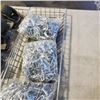 Image 3 : 2 TRAYS OF NEW BELT CLIPS AND CASTERS