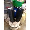 Image 1 : 2 HONEYWELL IONIZER FANS