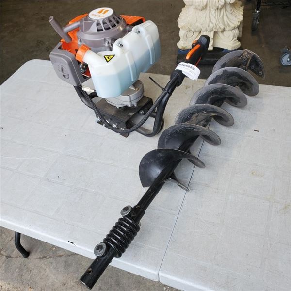 KASEI GAS EARTH AUGER - WORKING, NEEDS PIN TO CONNECT BIT - 6 INCH DIAMETER BIT