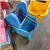 Image 2 : 2 MOP BUCKETS WITH WRINGER