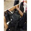 Image 8 : 2 BOXES OF WOMENS SHOES, SIZE 37