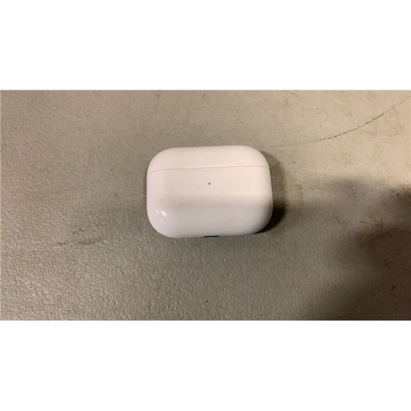 APPLE AIRPODS PRO WITH WIRELESS CHARGING CASE - TESTED WORKING, RETAIL $329