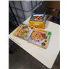 Image 1 : ANIMAL FRIENDS WAFFLE MAKER AND DINO AND ANIMAL FRIENDS PANCAKE PANS