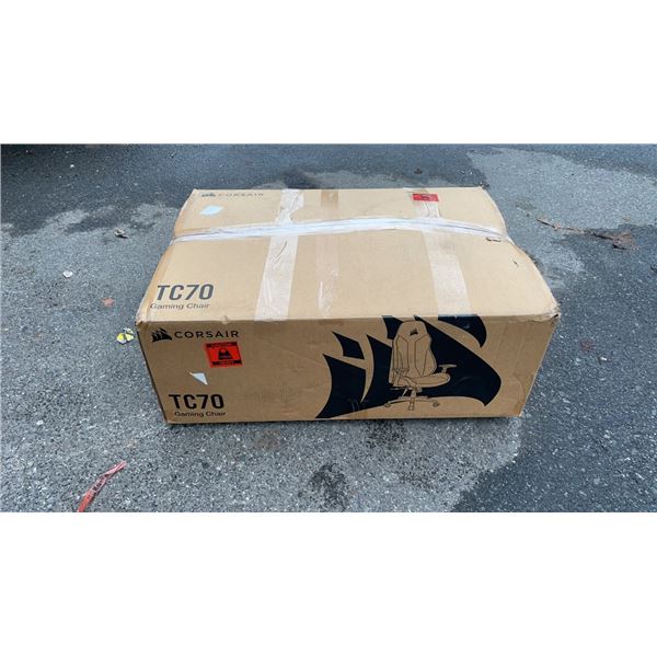 CORSAIR TC70 GAMING CHAIR, BLACK - RETAIL $419