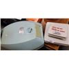 Image 1 : 2 FIRST AID KITS AND LADY SCHICK TIME MACHINE HAIR DRYER