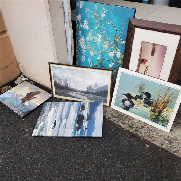 LOT OF SCENERY AND ANIMAL PRINTS