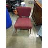 Image 1 : BURGUNDY ACCENT CHAIR