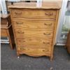 Image 1 : VINTAGE DIXIE 5 DRAWER DRESSER