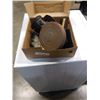 Image 1 : BOX OF VINTAGE/ANTIQUE ITEMS