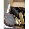 Image 3 : BOX OF VINTAGE/ANTIQUE ITEMS