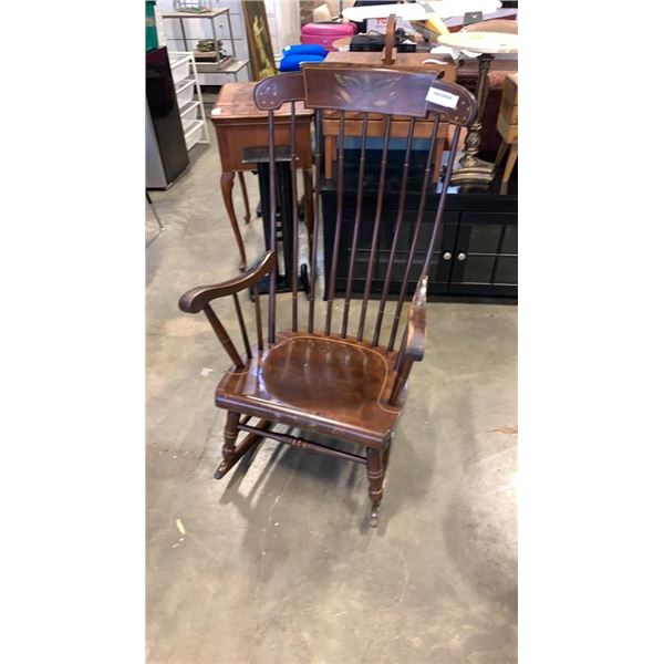 WOOD ROCKING CHAIR
