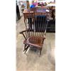 Image 1 : WOOD ROCKING CHAIR