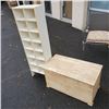 Image 1 : 14 SPOT CUBICAL SHELF AND WOOD TRUNK