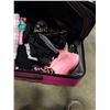 Image 3 : 2 ROLLING LUGGAGE BAGS WITH CONTENTS - PINK HARD CASE AND GREY